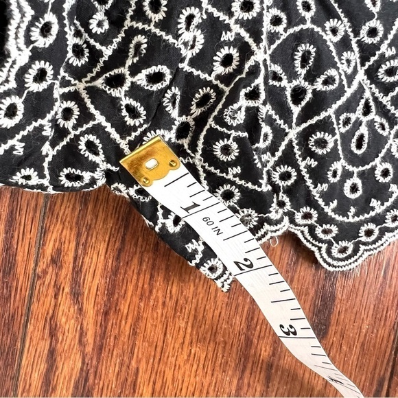 Express Boho Western Embroidered Eyelet Scallop Short Sleeve Romper Size XS - Picture 14 of 16